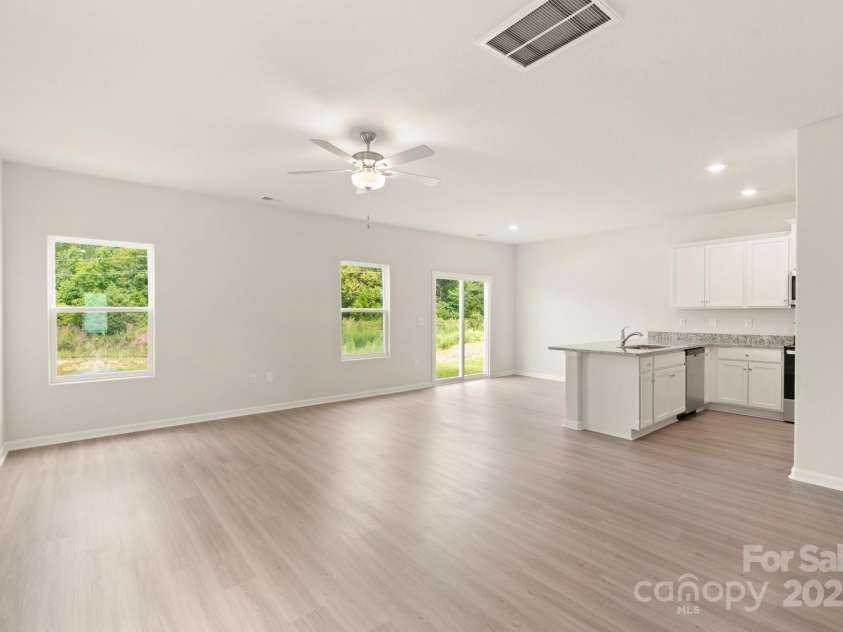 108 Lightning Drive, Shelby, NC 28152.  MLS# CAR4234111, YatesRealty ID 3736. 