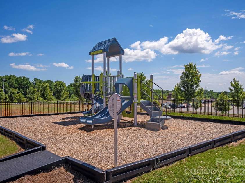 108 Lightning Drive, Shelby, NC 28152.  MLS# CAR4234111, YatesRealty ID 3736. 