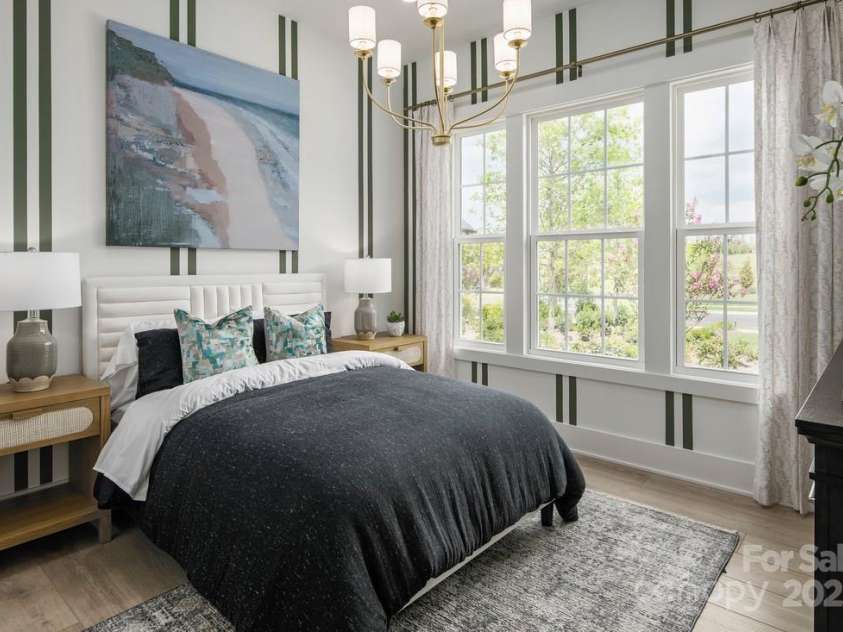 6019 Moonglade Way, Charlotte, NC 28269.  MLS# CAR4316419, YatesRealty ID 3736. Photos are of a previously built Mallard Model home and are for illustrative purposes only. Design selections, finishes, and features may vary in the actual home.