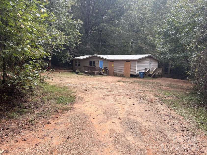 396 Buck Collins Road, Forest City, NC 28043.  MLS# CAR4306345, YatesRealty ID 37361. 