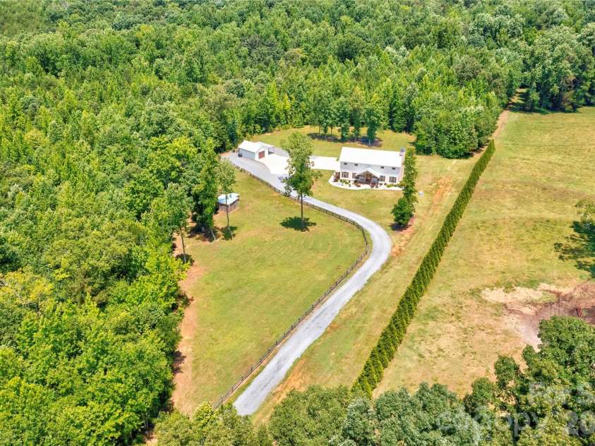 400 Bethany Road, Gastonia, NC 28052.  MLS# CAR4401419, YatesRealty ID 37361. 