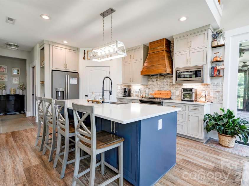 400 Bethany Road, Gastonia, NC 28052.  MLS# CAR4401419, YatesRealty ID 37361. 