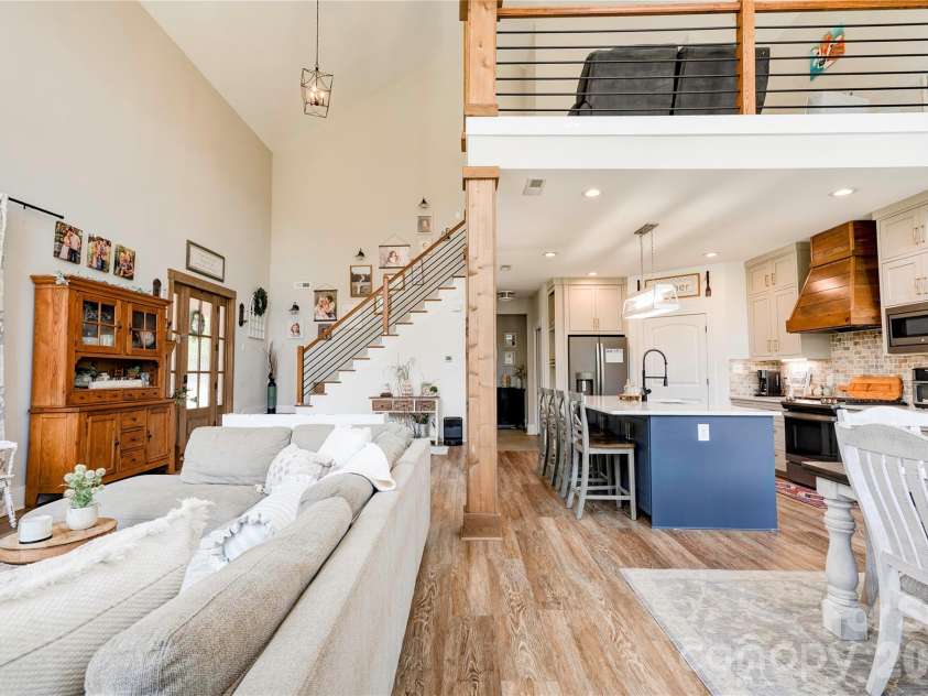 400 Bethany Road, Gastonia, NC 28052.  MLS# CAR4401419, YatesRealty ID 37361. 