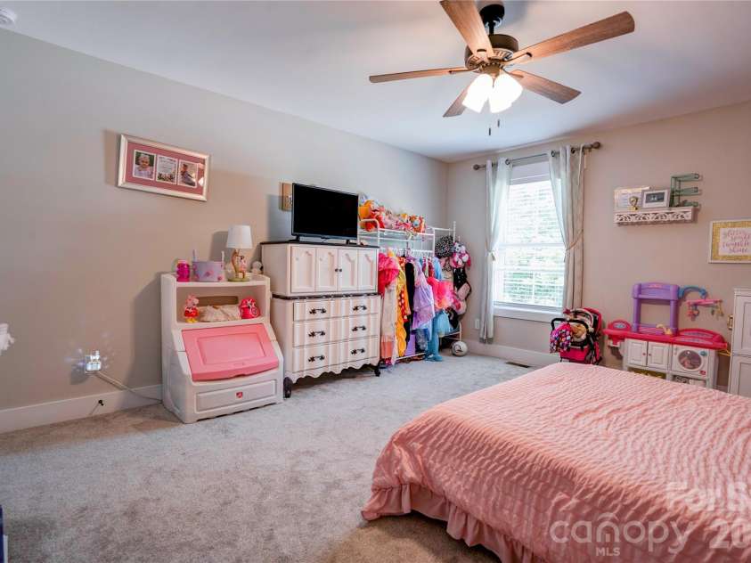 400 Bethany Road, Gastonia, NC 28052.  MLS# CAR4401419, YatesRealty ID 37361. 