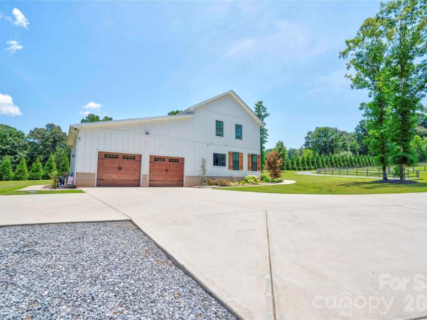 400 Bethany Road, Gastonia, NC 28052.  MLS# CAR4401419, YatesRealty ID 37361. 