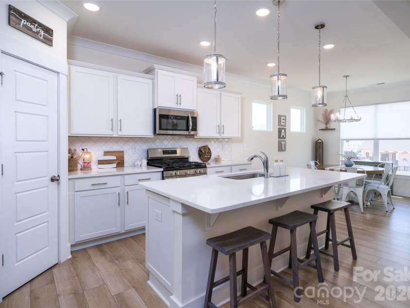 1452 Ardmore Drive, Sherrills Ford, NC 28673.  MLS# CAR4398237, YatesRealty ID 37364. 