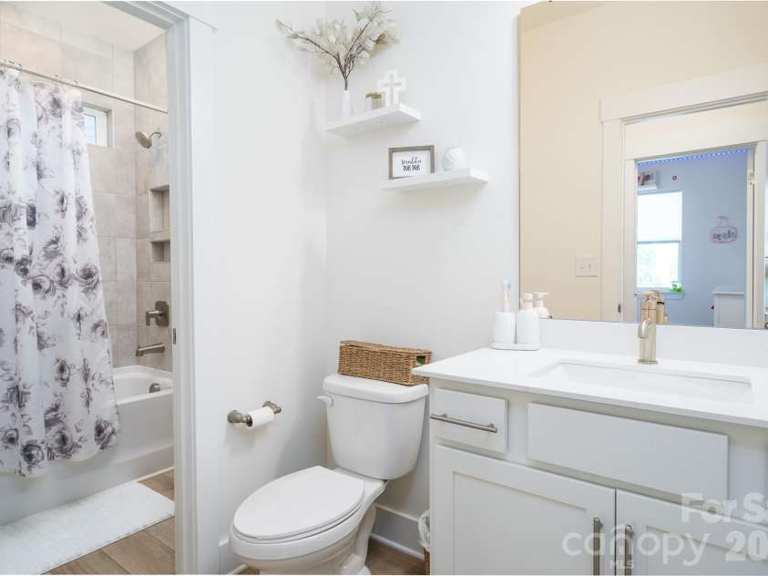 1452 Ardmore Drive, Sherrills Ford, NC 28673.  MLS# CAR4398237, YatesRealty ID 37364. 