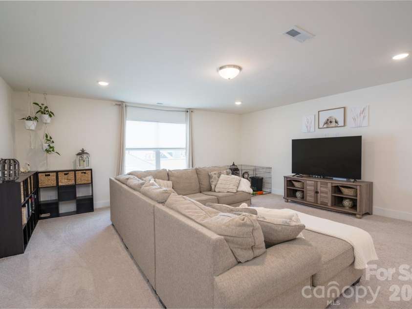 1452 Ardmore Drive, Sherrills Ford, NC 28673.  MLS# CAR4398237, YatesRealty ID 37364. 