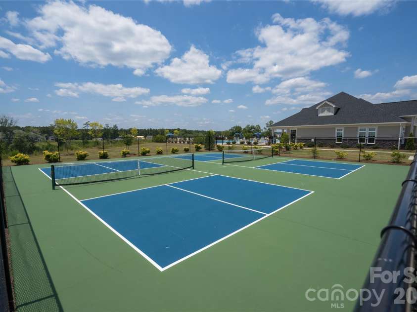 1452 Ardmore Drive, Sherrills Ford, NC 28673.  MLS# CAR4398237, YatesRealty ID 37364. LaurelBrook Amenities