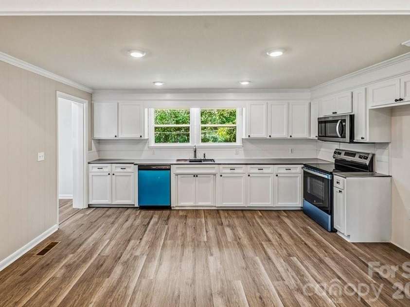 139 Forest Drive, Union, SC 29379.  MLS# CAR4402279, YatesRealty ID 37365. 
