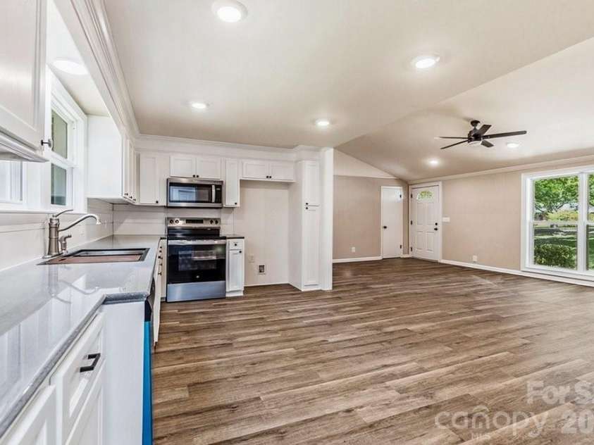 139 Forest Drive, Union, SC 29379.  MLS# CAR4402279, YatesRealty ID 37365. 