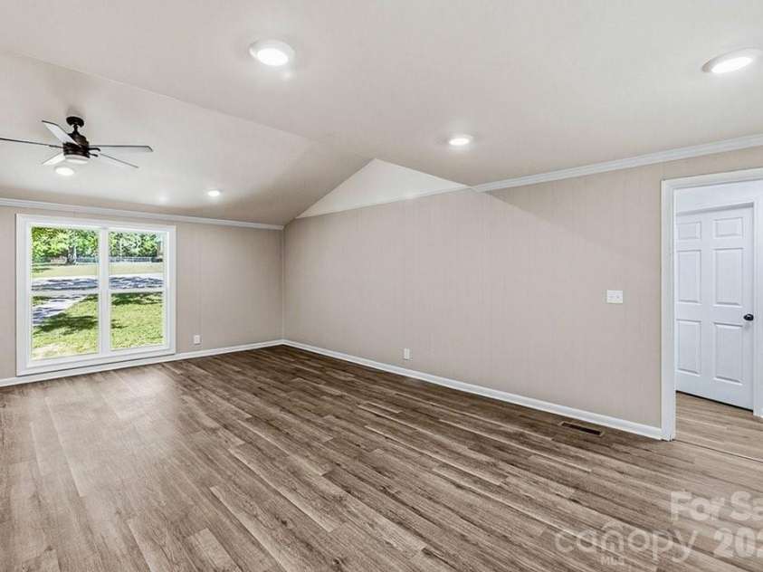 139 Forest Drive, Union, SC 29379.  MLS# CAR4402279, YatesRealty ID 37365. 