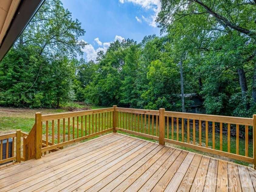 139 Forest Drive, Union, SC 29379.  MLS# CAR4402279, YatesRealty ID 37365. 