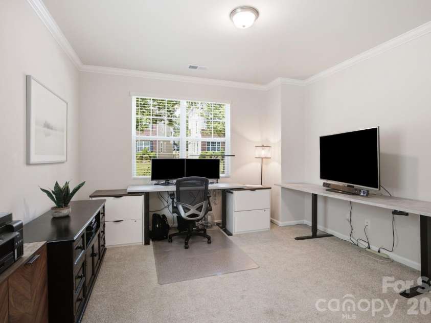 16716 Summers Walk Boulevard, Davidson, NC 28036.  MLS# CAR4399980, YatesRealty ID 37366. 