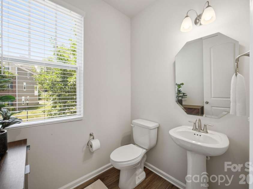 16716 Summers Walk Boulevard, Davidson, NC 28036.  MLS# CAR4399980, YatesRealty ID 37366. 