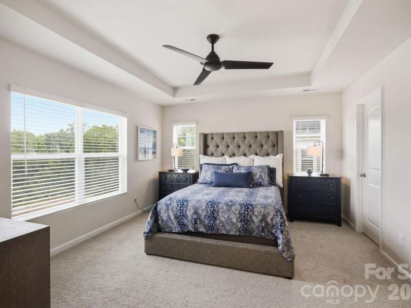 16716 Summers Walk Boulevard, Davidson, NC 28036.  MLS# CAR4399980, YatesRealty ID 37366. 