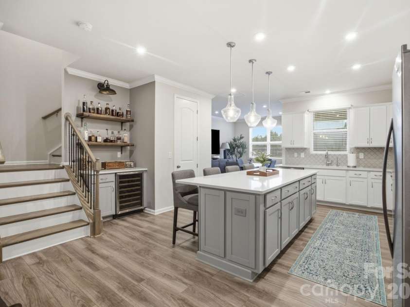 16716 Summers Walk Boulevard, Davidson, NC 28036.  MLS# CAR4399980, YatesRealty ID 37366. 