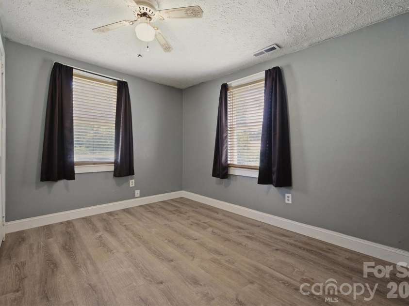 43 Highland Avenue, Granite Falls, NC 28630.  MLS# CAR4399795, YatesRealty ID 37367. 