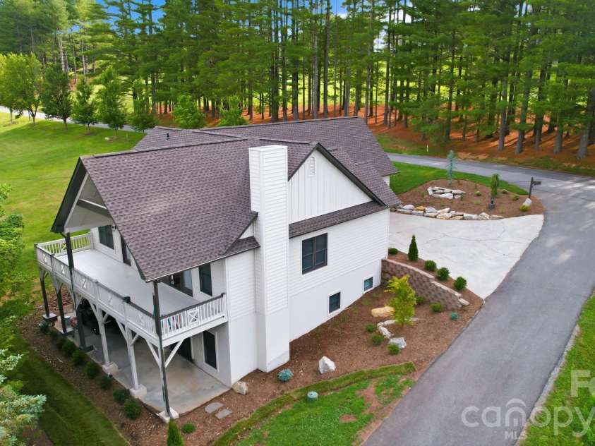 643 Landing Drive, Jefferson, NC 28640.  MLS# CAR4403187, YatesRealty ID 37369. 