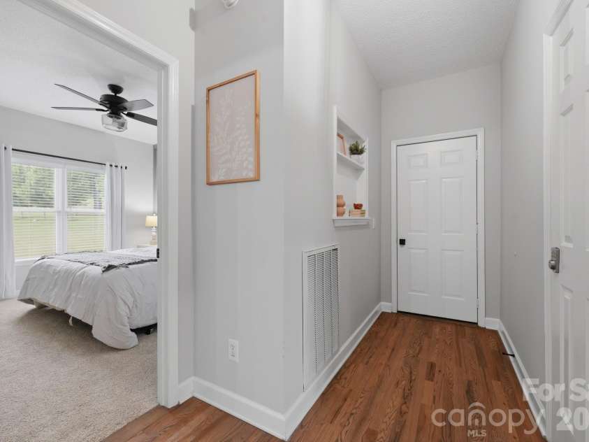 643 Landing Drive, Jefferson, NC 28640.  MLS# CAR4403187, YatesRealty ID 37369. 