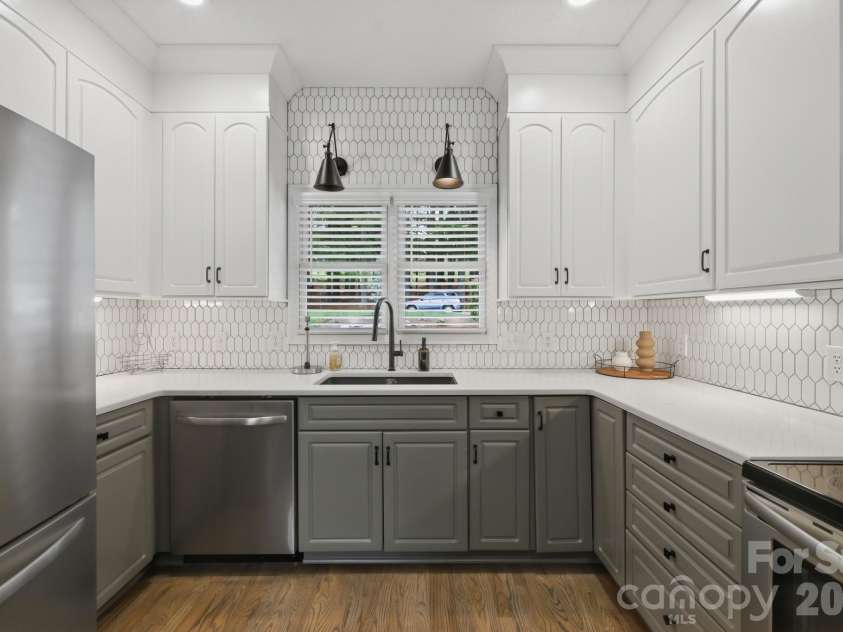 643 Landing Drive, Jefferson, NC 28640.  MLS# CAR4403187, YatesRealty ID 37369. 