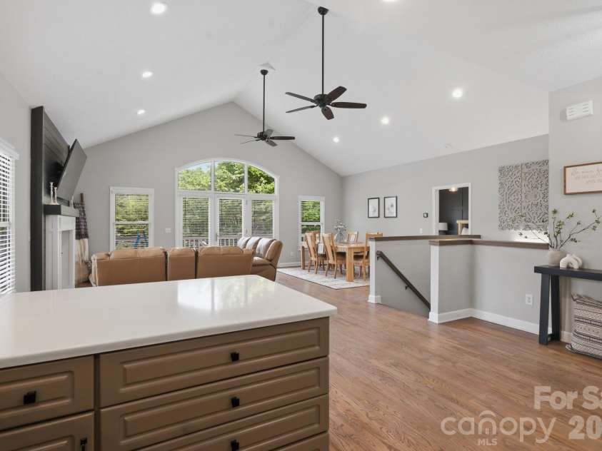 643 Landing Drive, Jefferson, NC 28640.  MLS# CAR4403187, YatesRealty ID 37369. 