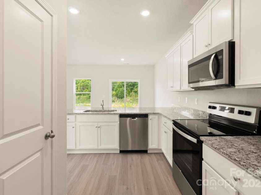 119 Lightning Drive, Shelby, NC 28152.  MLS# CAR4234128, YatesRealty ID 3737. 