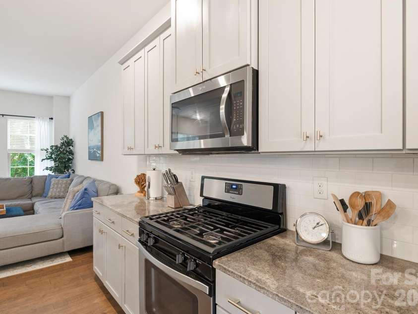 9320 Ainslie Downs Street, Charlotte, NC 28273.  MLS# CAR4403716, YatesRealty ID 37370. 