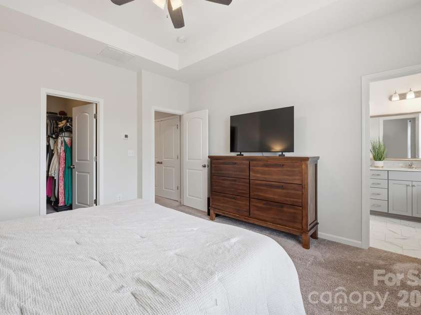 9320 Ainslie Downs Street, Charlotte, NC 28273.  MLS# CAR4403716, YatesRealty ID 37370. 