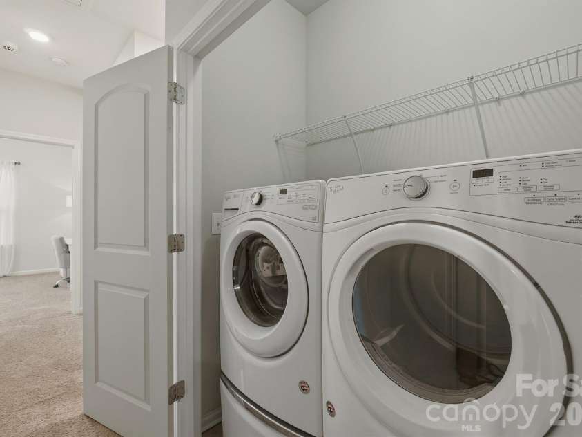 9320 Ainslie Downs Street, Charlotte, NC 28273.  MLS# CAR4403716, YatesRealty ID 37370. 