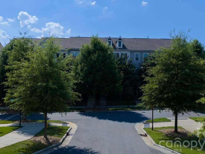 9320 Ainslie Downs Street, Charlotte, NC 28273.  MLS# CAR4403716, YatesRealty ID 37370. 