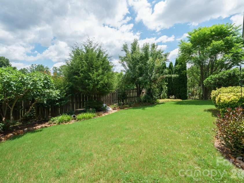 13522 Mccoy Ridge Drive, Huntersville, NC 28078.  MLS# CAR4398351, YatesRealty ID 37371. Rear Yard