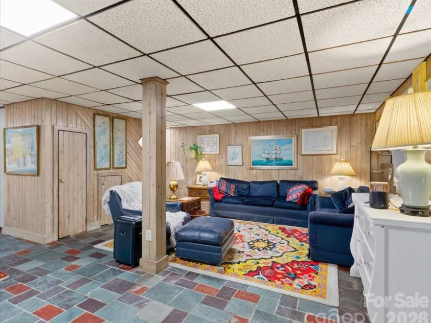 119 Fox Den Road, Mars Hill, NC 28754.  MLS# CAR4395864, YatesRealty ID 37372. 