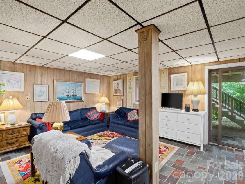 119 Fox Den Road, Mars Hill, NC 28754.  MLS# CAR4395864, YatesRealty ID 37372. 