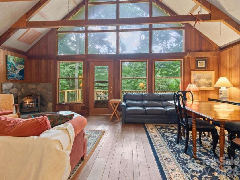119 Fox Den Road, Mars Hill, NC 28754.  MLS# CAR4395864, YatesRealty ID 37372. 