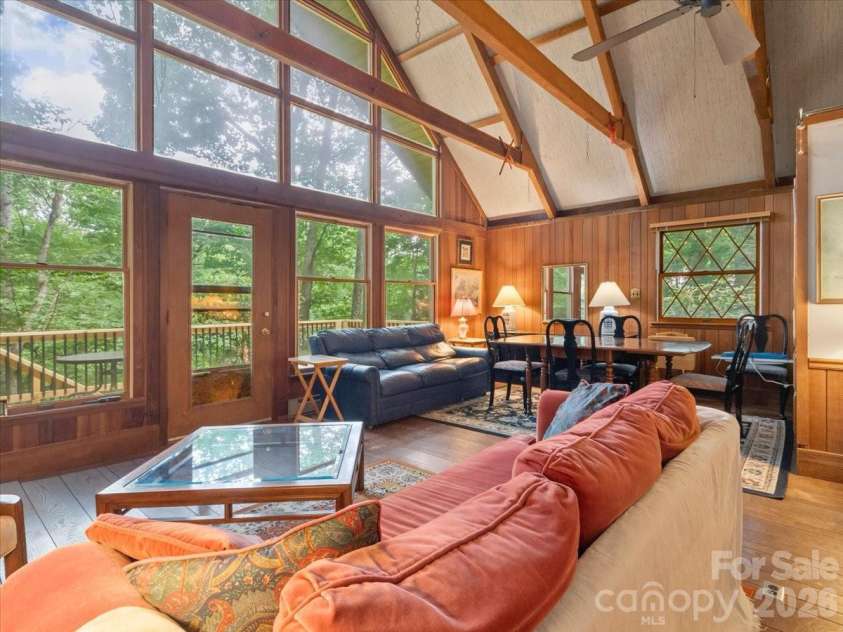 119 Fox Den Road, Mars Hill, NC 28754.  MLS# CAR4395864, YatesRealty ID 37372. 