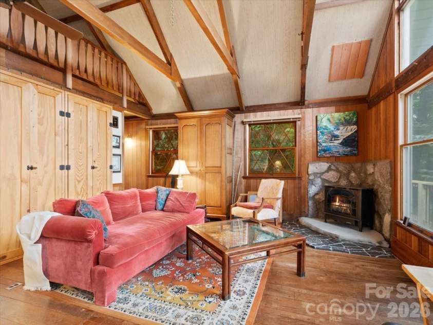 119 Fox Den Road, Mars Hill, NC 28754.  MLS# CAR4395864, YatesRealty ID 37372. 