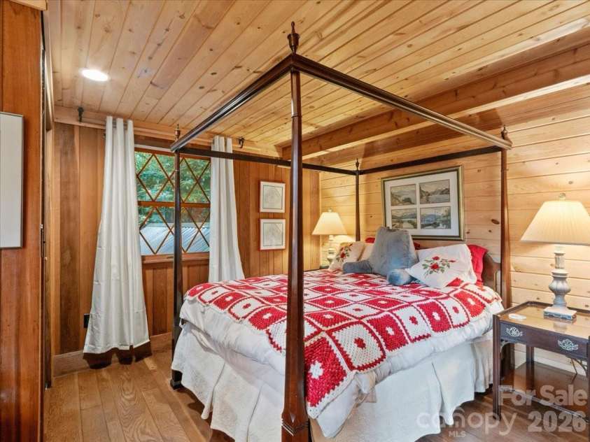 119 Fox Den Road, Mars Hill, NC 28754.  MLS# CAR4395864, YatesRealty ID 37372. 