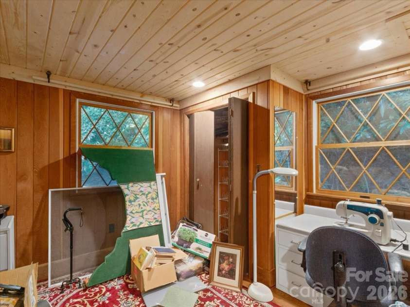 119 Fox Den Road, Mars Hill, NC 28754.  MLS# CAR4395864, YatesRealty ID 37372. 