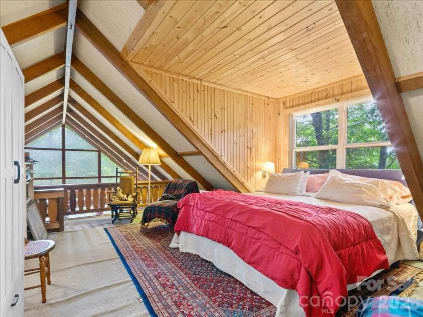 119 Fox Den Road, Mars Hill, NC 28754.  MLS# CAR4395864, YatesRealty ID 37372. 
