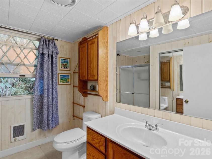 119 Fox Den Road, Mars Hill, NC 28754.  MLS# CAR4395864, YatesRealty ID 37372. 