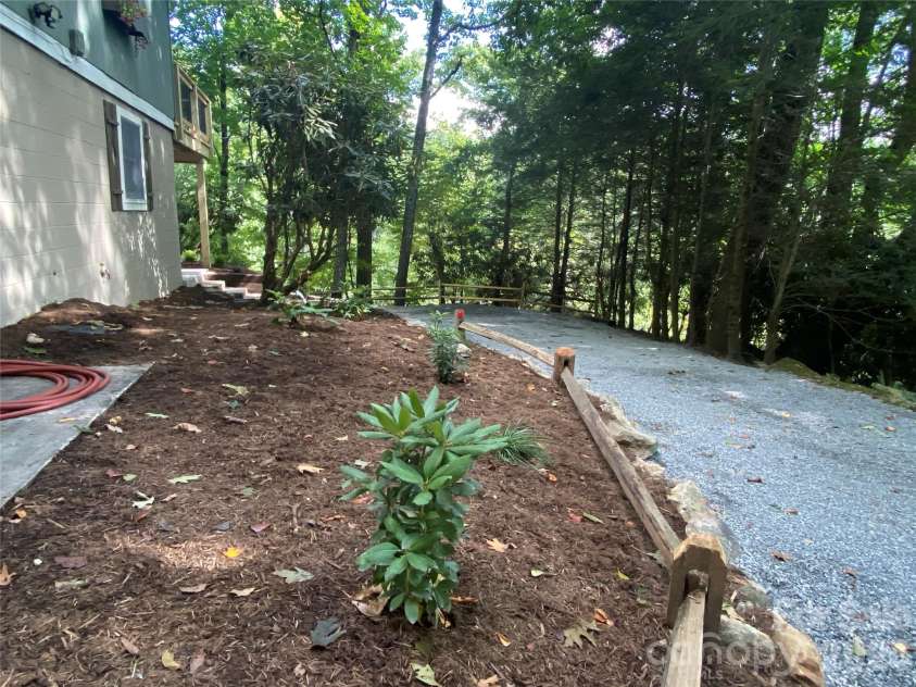 119 Fox Den Road, Mars Hill, NC 28754.  MLS# CAR4395864, YatesRealty ID 37372. 