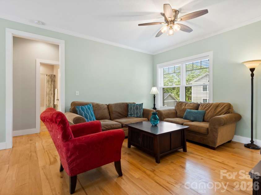 7 May Street, Asheville, NC 28803.  MLS# CAR4398974, YatesRealty ID 37373. 