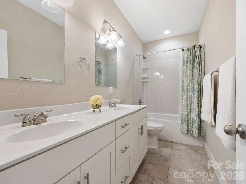 7 May Street, Asheville, NC 28803.  MLS# CAR4398974, YatesRealty ID 37373. 