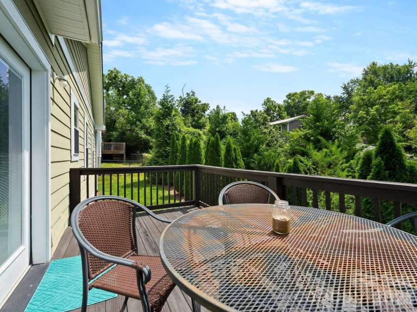 7 May Street, Asheville, NC 28803.  MLS# CAR4398974, YatesRealty ID 37373. 