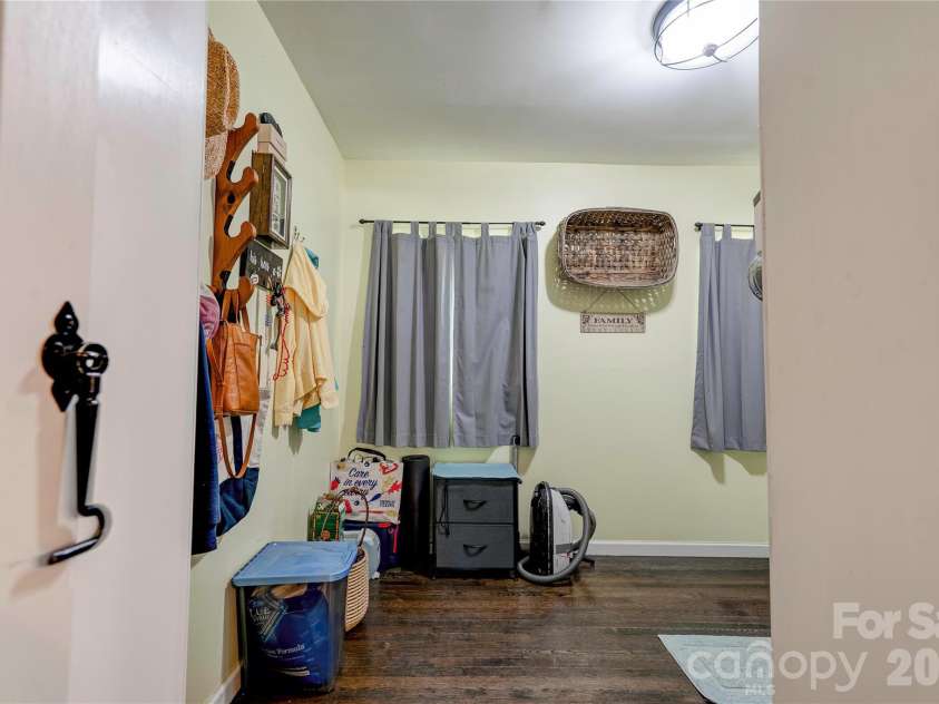 624 Ware Road, Shelby, NC 28152.  MLS# CAR4399457, YatesRealty ID 37374. 