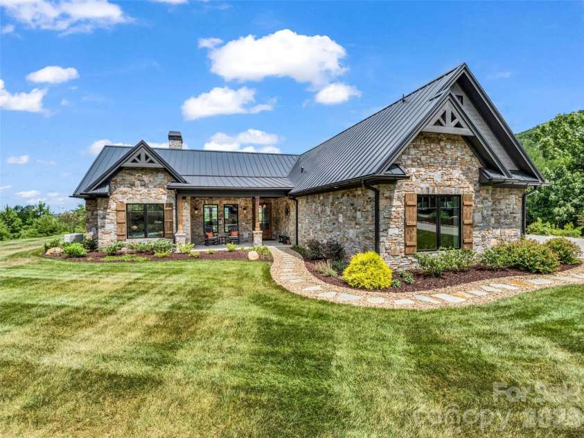 251 Stafford Lane, Mill Spring, NC 28756.  MLS# CAR4403293, YatesRealty ID 37376. 