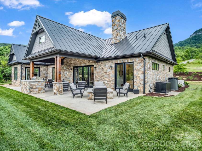 251 Stafford Lane, Mill Spring, NC 28756.  MLS# CAR4403293, YatesRealty ID 37376. 