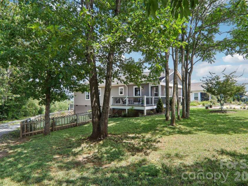 196 Tipton Hill Road, Leicester, NC 28748.  MLS# CAR4402403, YatesRealty ID 37377. 
