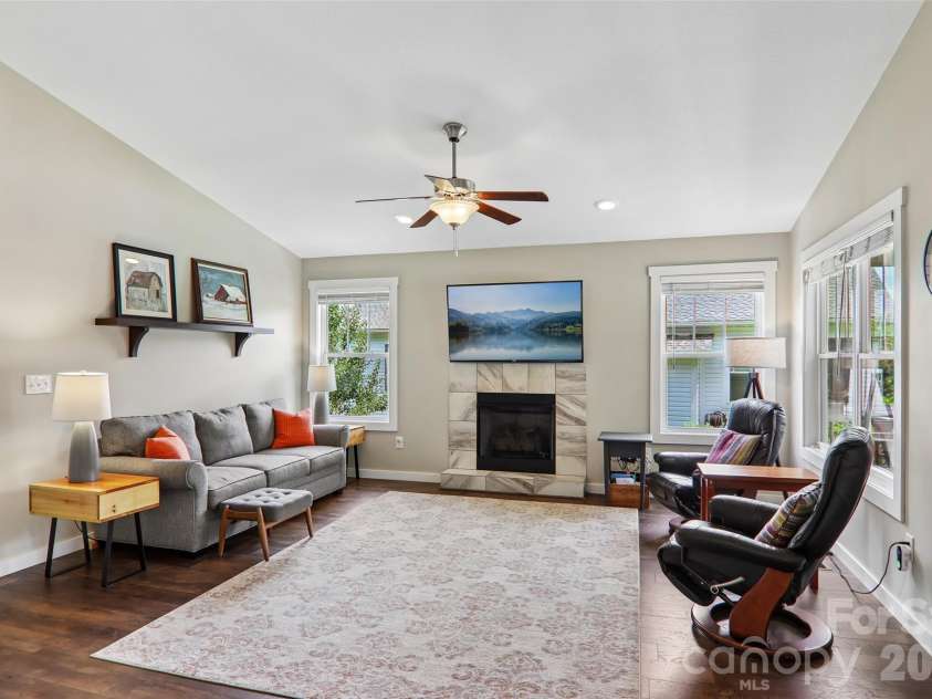 196 Tipton Hill Road, Leicester, NC 28748.  MLS# CAR4402403, YatesRealty ID 37377. 